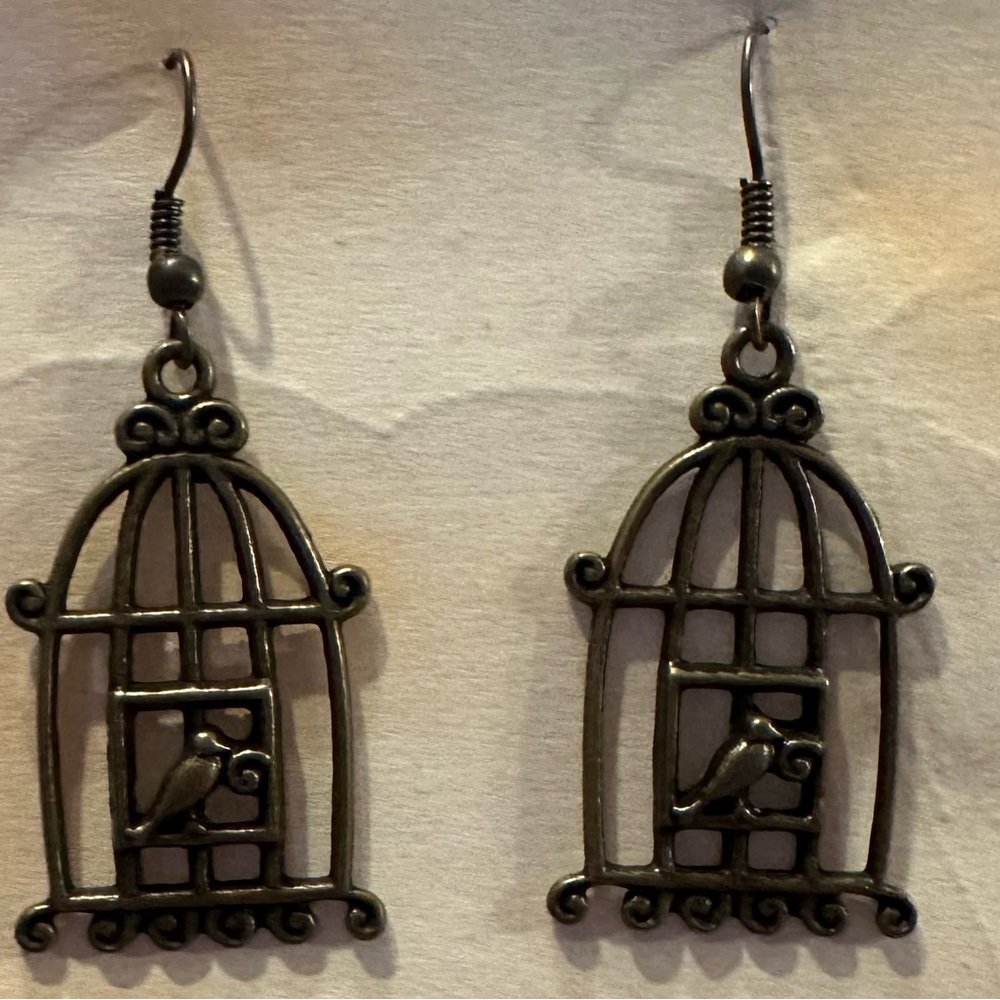 Adorable brass birdhouse earings.